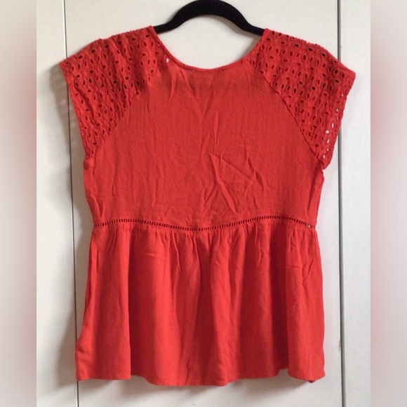 See and Be Seen Orange/Red Lace top size small - Picture 5 of 7